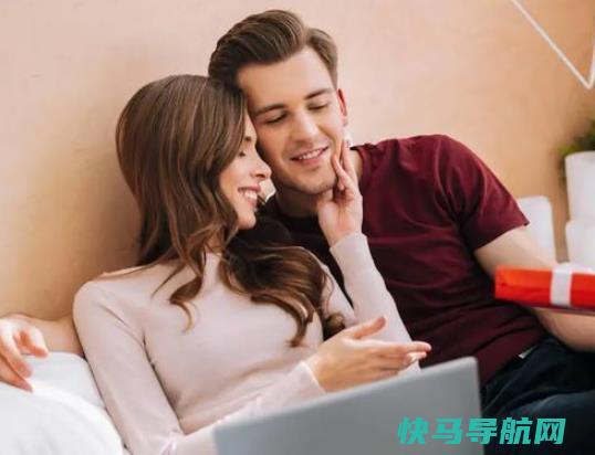 被丑女喜欢会开心吗？不敢与你对视是因为女生丑吗