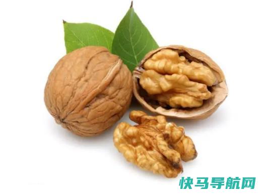 核桃仁什么颜色正常？核桃壳外面发黑能吃吗